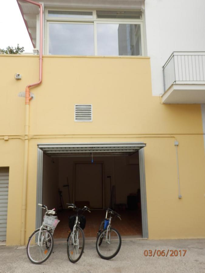 Casa Lauretta - Terrazza - Garage Wifi E Bici Gratuite Lecce Exterior foto