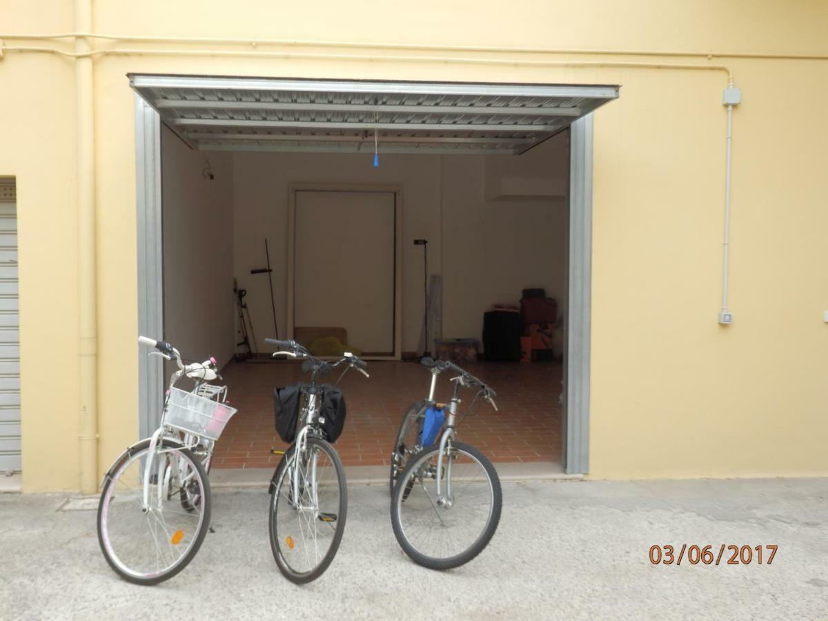 Casa Lauretta - Terrazza - Garage Wifi E Bici Gratuite Lecce Exterior foto